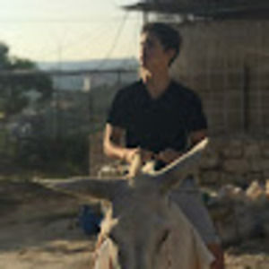 Meet your Posher, Ali